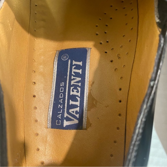 Valenti Calzados dress shoes - Picture 2 of 11